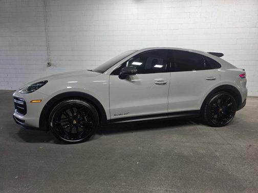 2022 Porsche Cayenne Turbo GT