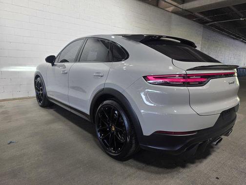 2022 Porsche Cayenne Turbo GT