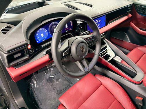 2026 Porsche Macan Turbo