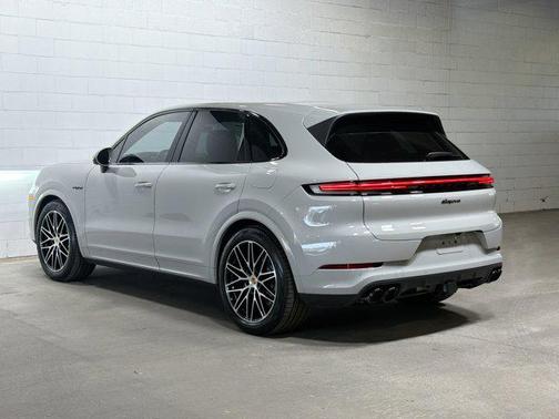 2025 Porsche Cayenne Cayenne E-Hybrid