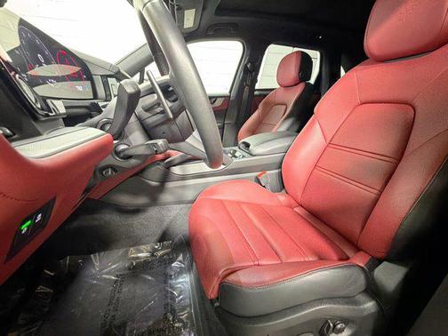 2025 Porsche Cayenne Cayenne E-Hybrid