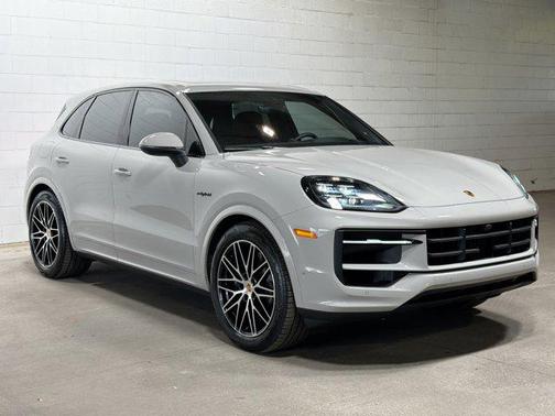 2025 Porsche Cayenne Cayenne E-Hybrid