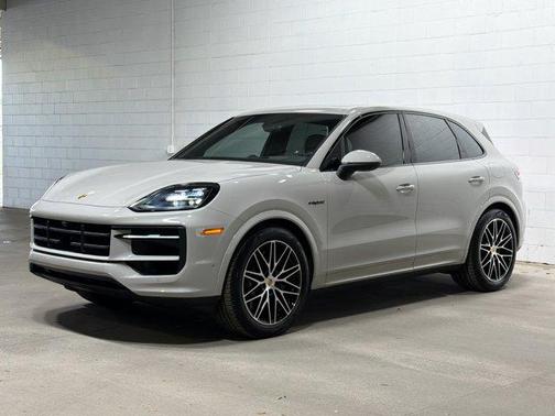 2025 Porsche Cayenne Cayenne E-Hybrid