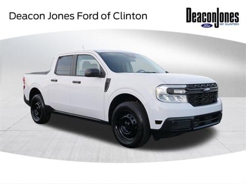 2022 Ford Maverick XL