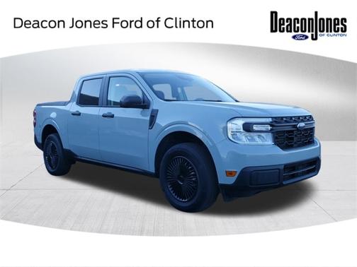 2022 Ford Maverick XL