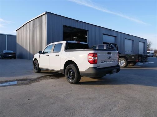 2022 Ford Maverick XL