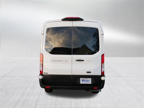 2022 Ford Transit-350 XLT