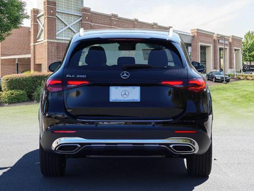 2026 Mercedes-Benz GLC 300 Base