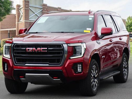 2024 GMC Yukon 4WD AT4