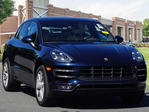 2018 Porsche Macan Turbo