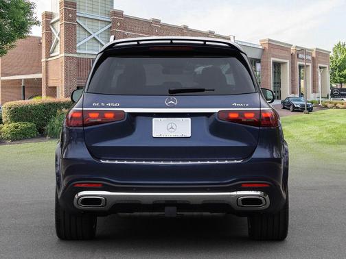 2026 Mercedes-Benz GLS 450 4MATIC