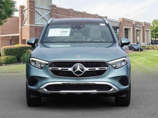 2026 Mercedes-Benz GLC 300 4MATIC
