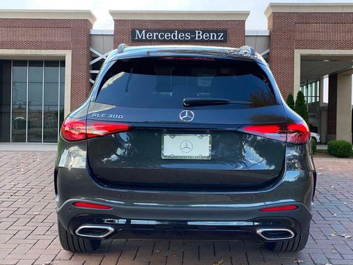 2025 Mercedes-Benz GLC 300 Base