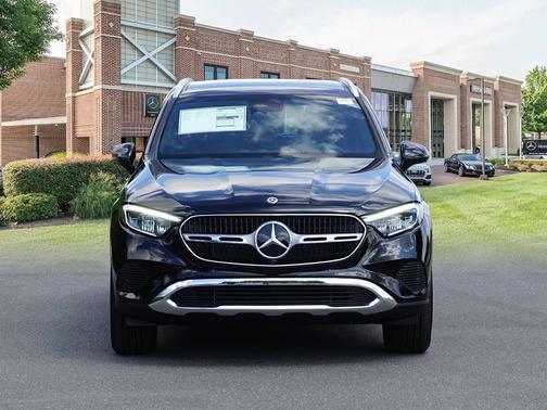 Black 2025 Mercedes-Benz GLC 300 4MATIC