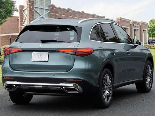 2026 Mercedes-Benz GLC 300 4MATIC