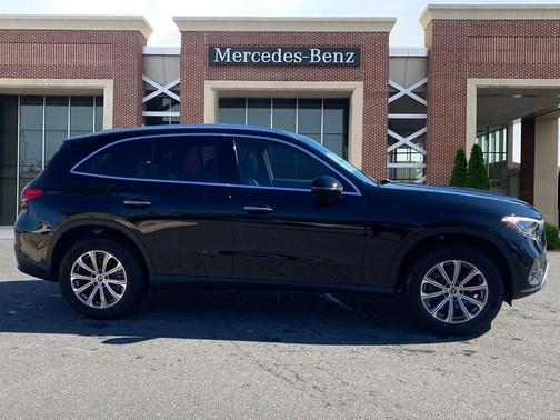 2025 Mercedes-Benz GLC 300 4MATIC
