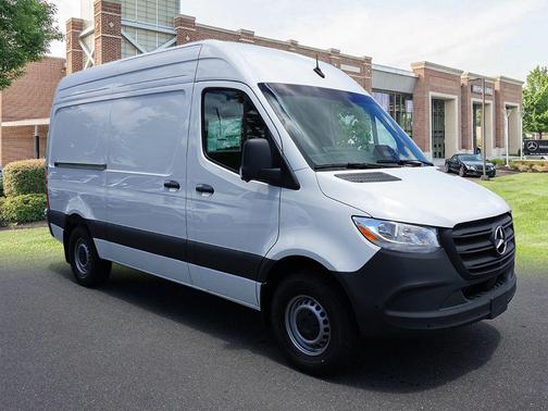 2025 Mercedes-Benz Sprinter 2500 Standard Roof