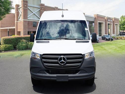 2025 Mercedes-Benz Sprinter 2500 Standard Roof