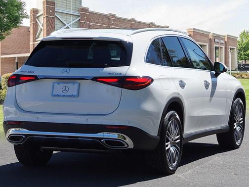 2026 Mercedes-Benz GLC 300 4MATIC