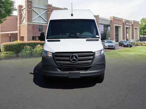 2025 Mercedes-Benz Sprinter 2500 Standard Roof