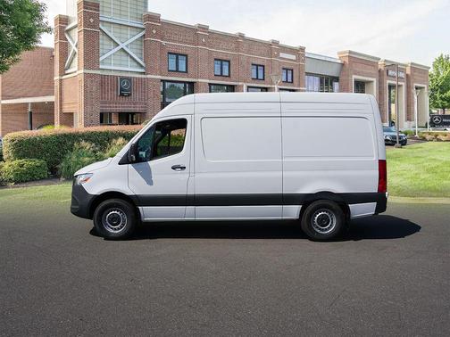 2025 Mercedes-Benz Sprinter 2500 Standard Roof