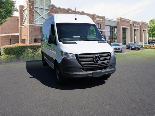 2025 Mercedes-Benz Sprinter 2500 Standard Roof