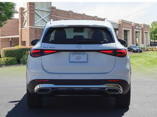 2026 Mercedes-Benz GLC 300 Base