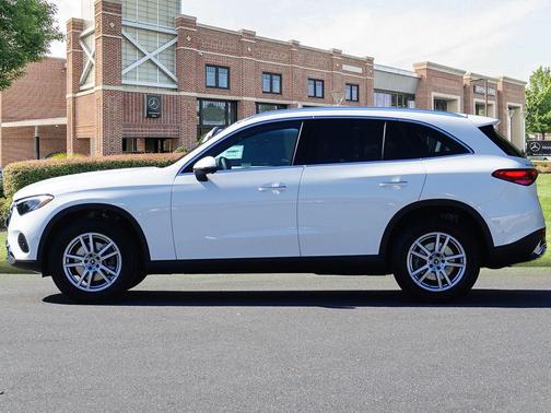 2026 Mercedes-Benz GLC 300 Base