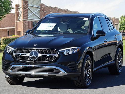 2026 Mercedes-Benz GLC 300 4MATIC
