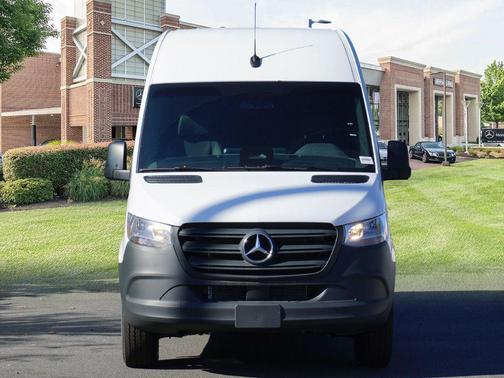2025 Mercedes-Benz Sprinter 2500 High Roof