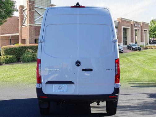 2025 Mercedes-Benz Sprinter 2500 High Roof