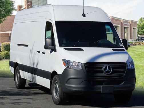 2025 Mercedes-Benz Sprinter 2500 High Roof