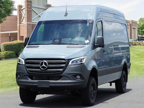 2025 Mercedes-Benz Sprinter 2500 Standard Roof