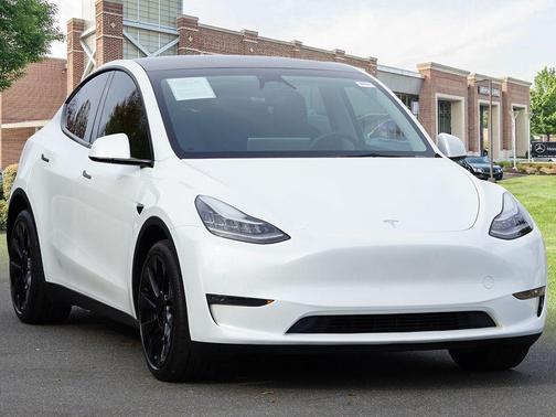 2023 Tesla Model Y Long Range Dual Motor All-Wheel Drive
