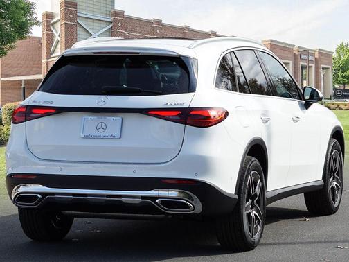 2026 Mercedes-Benz GLC 300 4MATIC