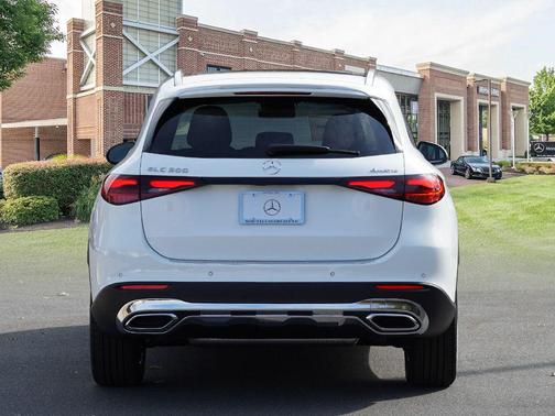 2026 Mercedes-Benz GLC 300 4MATIC