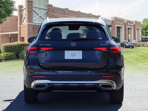 2026 Mercedes-Benz GLC 300 4MATIC