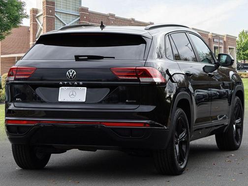2023 Volkswagen Atlas Cross Sport 2.0T SEL