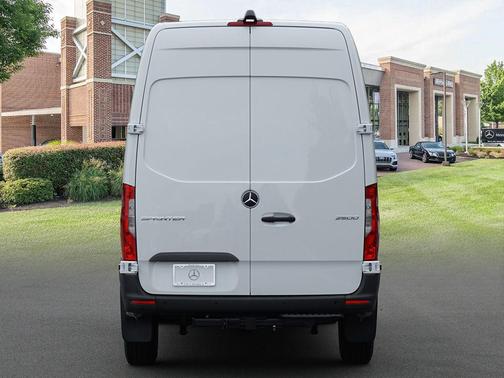 2025 Mercedes-Benz Sprinter 2500 Standard Roof