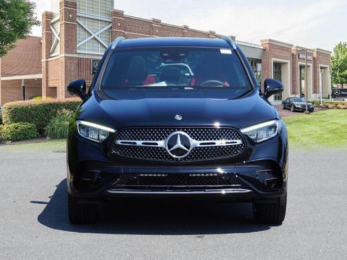 2025 Mercedes-Benz GLC 300 4MATIC