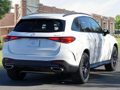 2026 Mercedes-Benz GLC 300 4MATIC