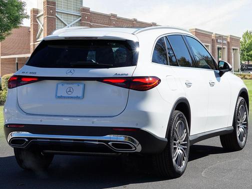 2026 Mercedes-Benz GLC 300 4MATIC