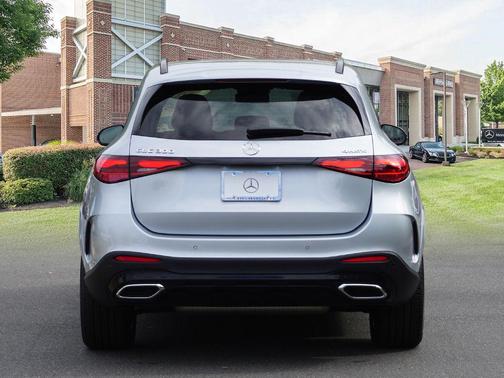 2025 Mercedes-Benz GLC 300 4MATIC