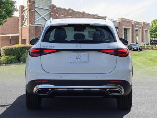 2026 Mercedes-Benz GLC 300 4MATIC