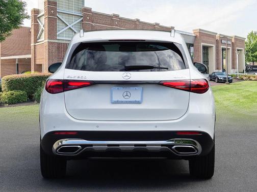 2026 Mercedes-Benz GLC 300 4MATIC