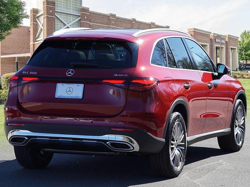 2026 Mercedes-Benz GLC 300 4MATIC