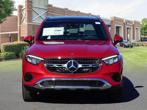 2026 Mercedes-Benz GLC 300 4MATIC