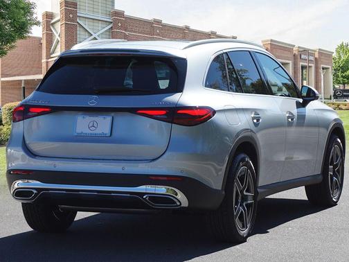 2026 Mercedes-Benz GLC 300 4MATIC