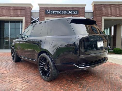 2023 Land Rover Range Rover P530 SE