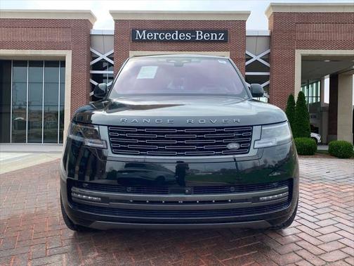 2023 Land Rover Range Rover P530 SE